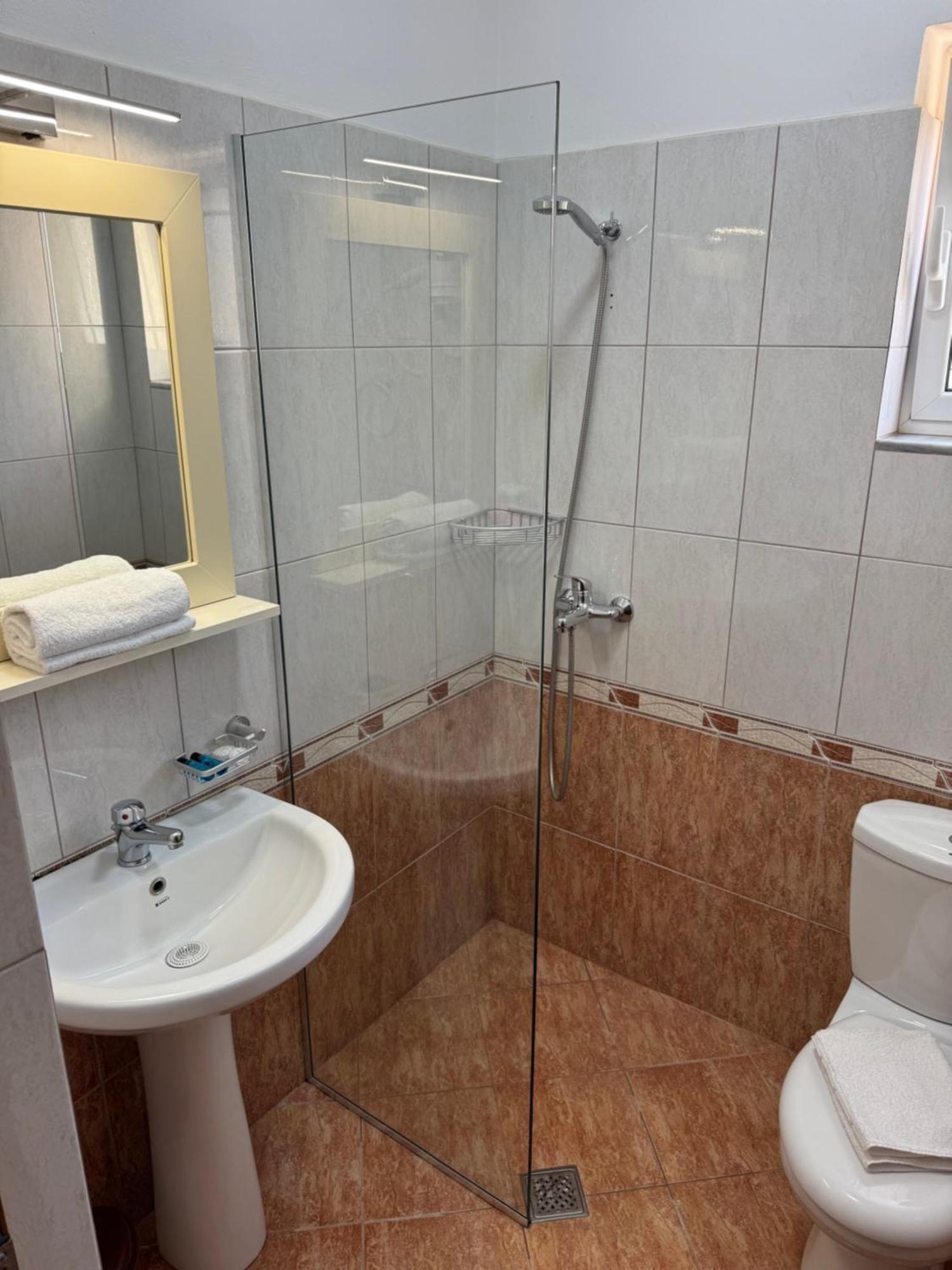 Apartment Bushi Ksamil